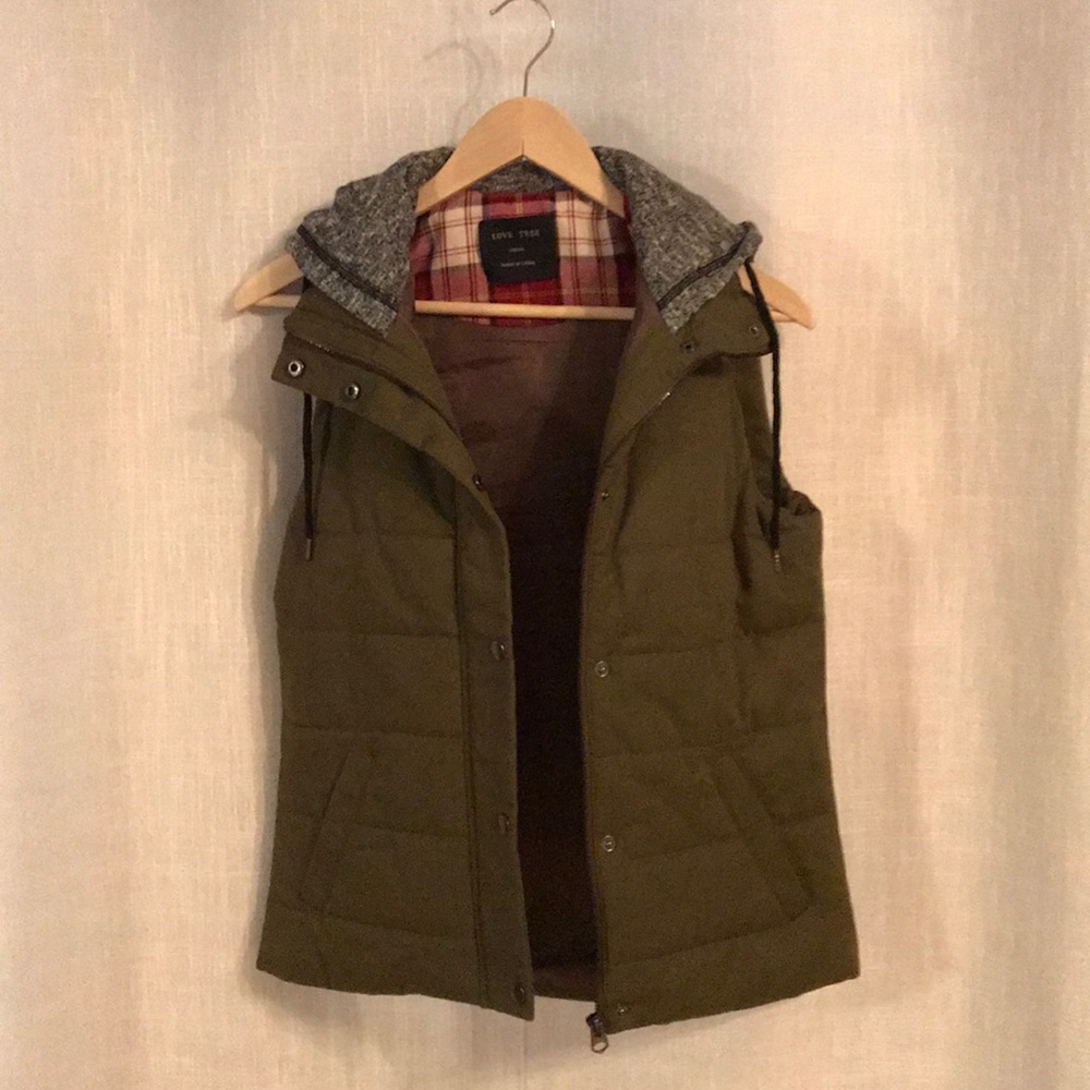 Olive Vest with hood